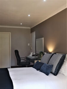 Knoetzie Suite