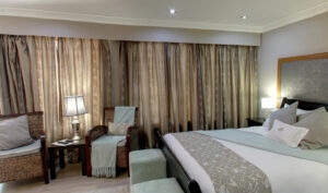 Executive Apartments Paris Place Room